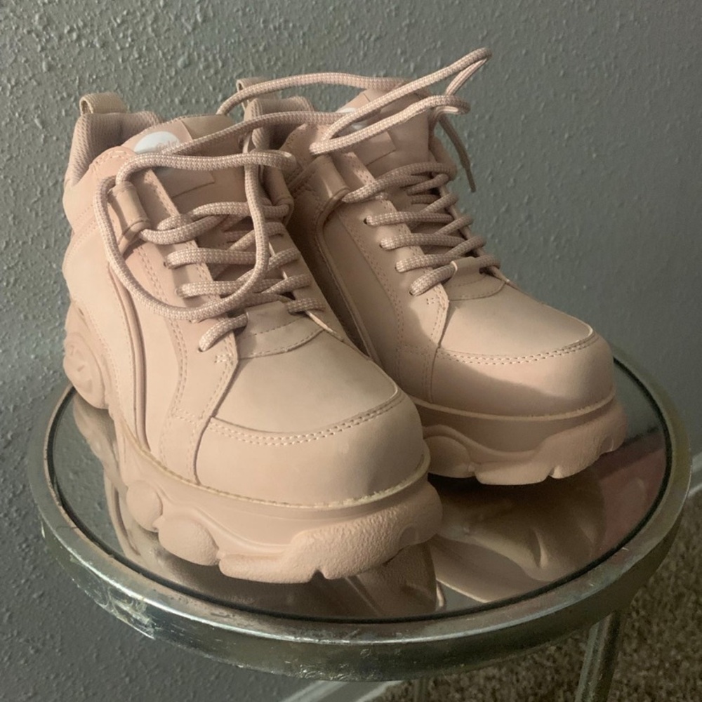 BUFFALO  Blush Pink Sneakers